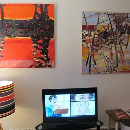 Apartment Un Homme Et Femme *